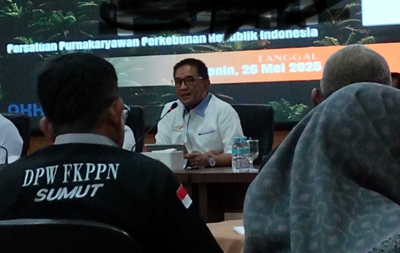 Direktur SDM/TI PTPN IV Palmco Suhendri : Kebijakan Manajemen Tidak Akan Merugikan Pensiunan Ketum DPN FKPPN Kecewa Ketum PB P3RI Tidak Hadir 5 Direktur SDM/TI PTPN IV Palmco Suhendri : Kebijakan Manajemen Tidak Akan Merugikan Pensiunan Ketum DPN FKPPN Kecewa Ketum PB P3RI Tidak Hadir - IMG 20250527 WA0001 1