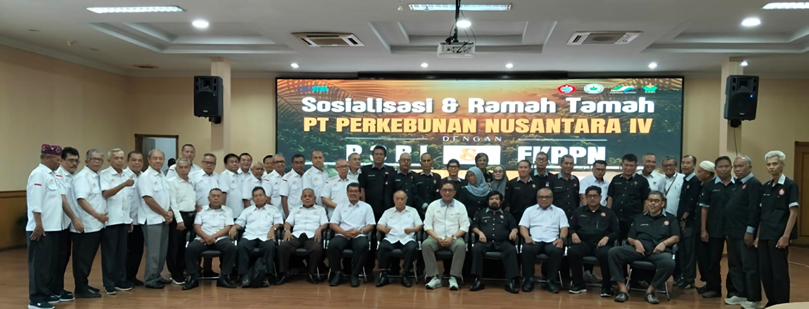 Direktur SDM/TI PTPN IV Palmco Suhendri : Kebijakan Manajemen Tidak Akan Merugikan Pensiunan Ketum DPN FKPPN Kecewa Ketum PB P3RI Tidak Hadir 7 Direktur SDM/TI PTPN IV Palmco Suhendri : Kebijakan Manajemen Tidak Akan Merugikan Pensiunan Ketum DPN FKPPN Kecewa Ketum PB P3RI Tidak Hadir - IMG 20250527 WA0006