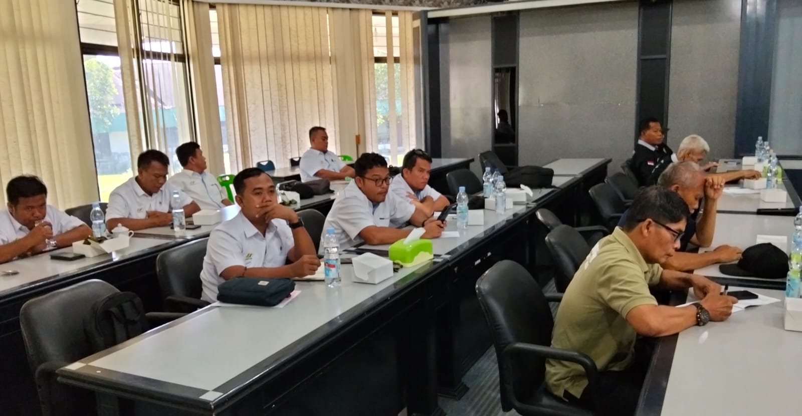 Menyerap Aspirasi Pensiunan, DPN-DPW FKPPN Sumut Gelar Sosialisasi dan Konsolidasi Di Dser1 Gunung Pamela 7 Menyerap Aspirasi Pensiunan, DPN-DPW FKPPN Sumut Gelar Sosialisasi dan Konsolidasi Di Dser1 Gunung Pamela - WhatsApp Image 2025 06 02 at 23.12.39