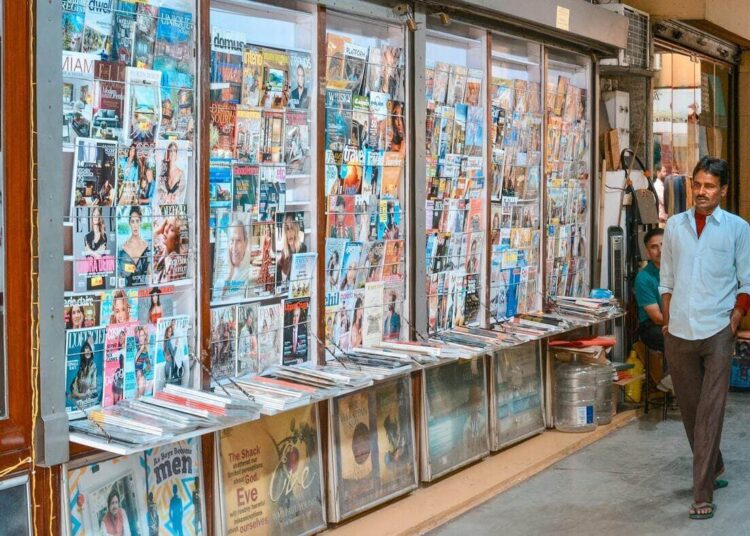 9 Times Fashion Runways Paid Homage To The LGBTQ Community 4 9 Times Fashion Runways Paid Homage To The LGBTQ Community - post 10