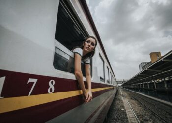 Summer Beauty Products Under $20 You Can Score At Walmart - post 16