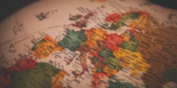 How thinking about 'future you' can build a happier life 16 How thinking about 'future you' can build a happier life - post 2