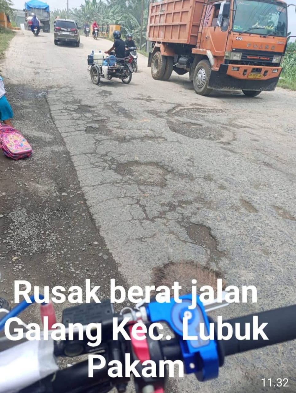 Mikail Purba Minta Anggaran Perbaikan Jalan Lubuk Pakam - Galang Ditampung Pada P-APBD 2025 - IMG 20250701 WA0005