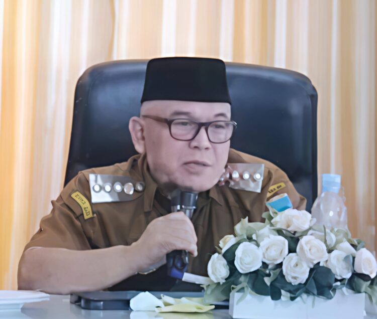 Bupati Pasaman Barat Paparkan Capaian SPM 94,14 Persen di Hadapan Gubernur Sumbar Mahyeldi dan Dirjen Bina Bangda Kemendagri Ir. Restuardy Daud, MSc 2 Bupati Pasaman Barat Paparkan Capaian SPM 94,14 Persen di Hadapan Gubernur Sumbar Mahyeldi dan Dirjen Bina Bangda Kemendagri Ir. Restuardy Daud, MSc