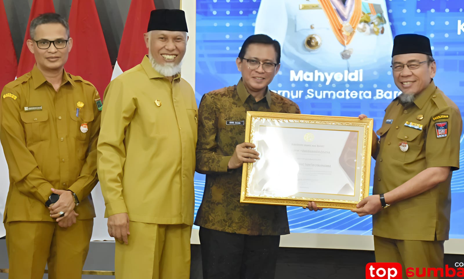 Kota Padang Raih Penghargaan Tingkat Provinsi Dan Nasional 6 Kota Padang Raih Penghargaan Tingkat Provinsi Dan Nasional - IMG 20250807 WA0002