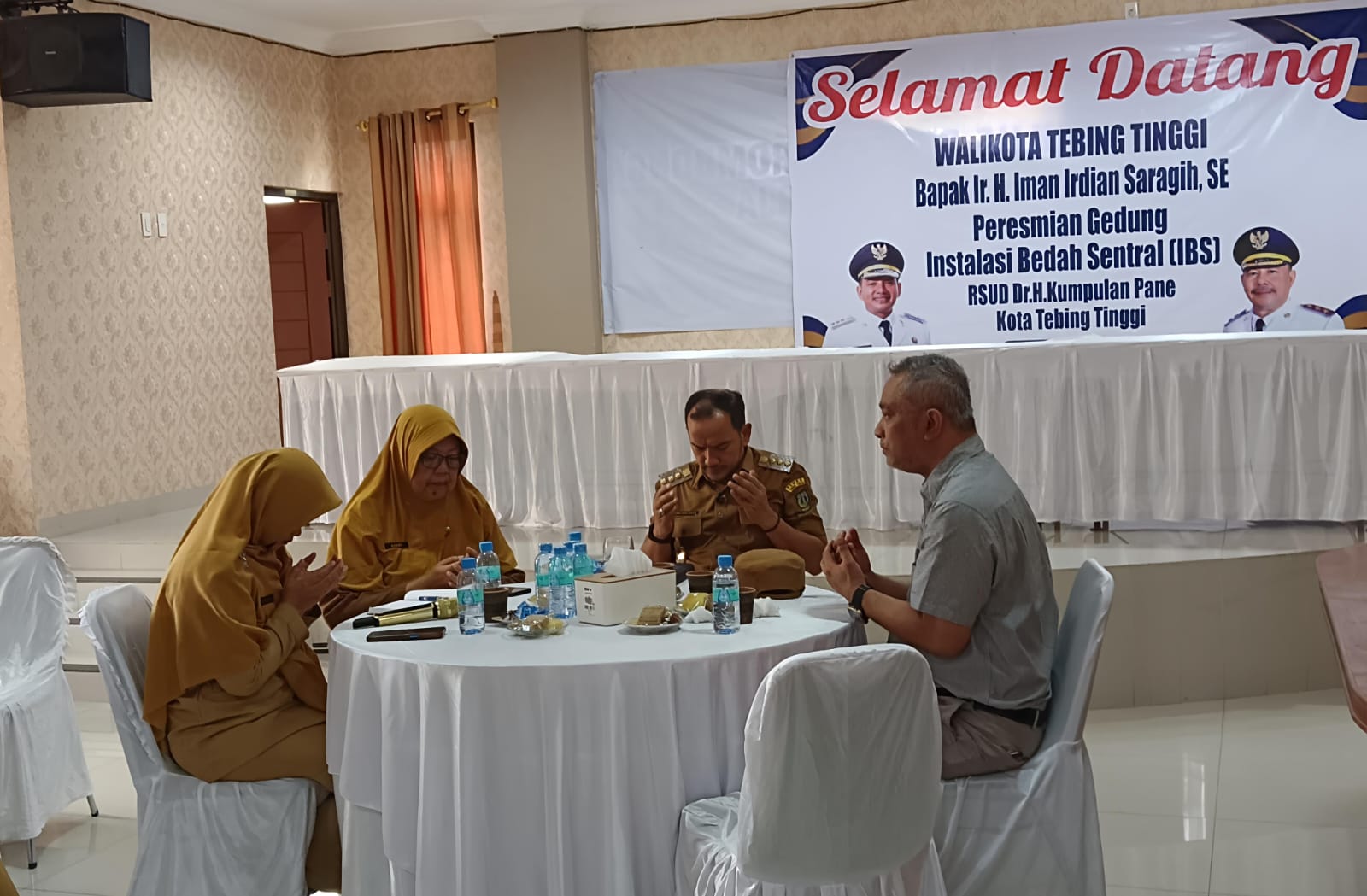 Pada Apel Gabungan Rsud. Dr. H. Kumpulan Pane , Walikota Tebingtinggi H. Iman Irdian Saragih : RSUD Kumpulan Pane Harus Bisa Menyumbang PAD 6 Pada Apel Gabungan Rsud. Dr. H. Kumpulan Pane , Walikota Tebingtinggi H. Iman Irdian Saragih : RSUD Kumpulan Pane Harus Bisa Menyumbang PAD - IMG 20250811 WA0333
