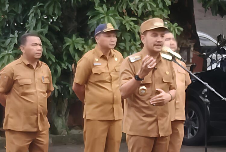 Pada Apel Gabungan  Rsud. Dr. H. Kumpulan Pane , Walikota Tebingtinggi H. Iman Irdian Saragih : RSUD Kumpulan Pane Harus Bisa Menyumbang PAD