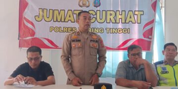 Jum'at Curhat Polres Tebingtinggi di Kantor Kelurahan Rantaulaban 17 Jum’at Curhat Polres Tebingtinggi di Kantor Kelurahan Rantaulaban