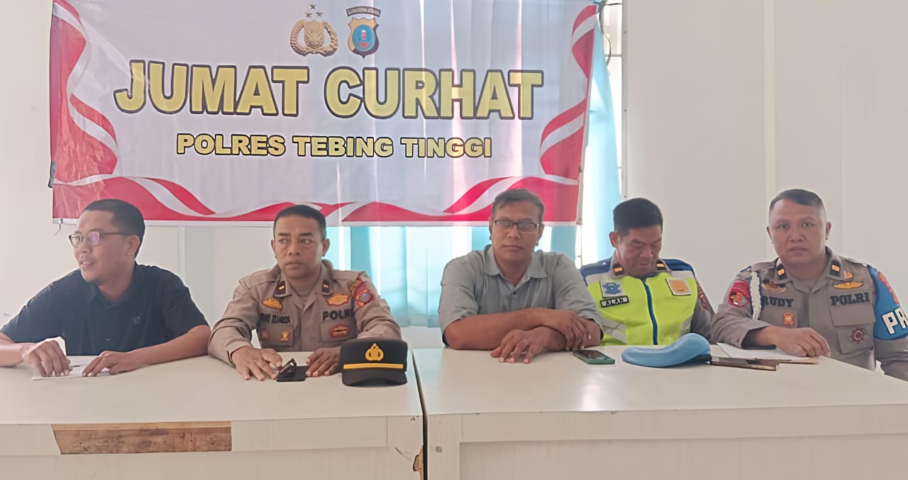 Jum'at Curhat Polres Tebingtinggi di Kantor Kelurahan Rantaulaban 5 Jum'at Curhat Polres Tebingtinggi di Kantor Kelurahan Rantaulaban - IMG 20250815 WA0040