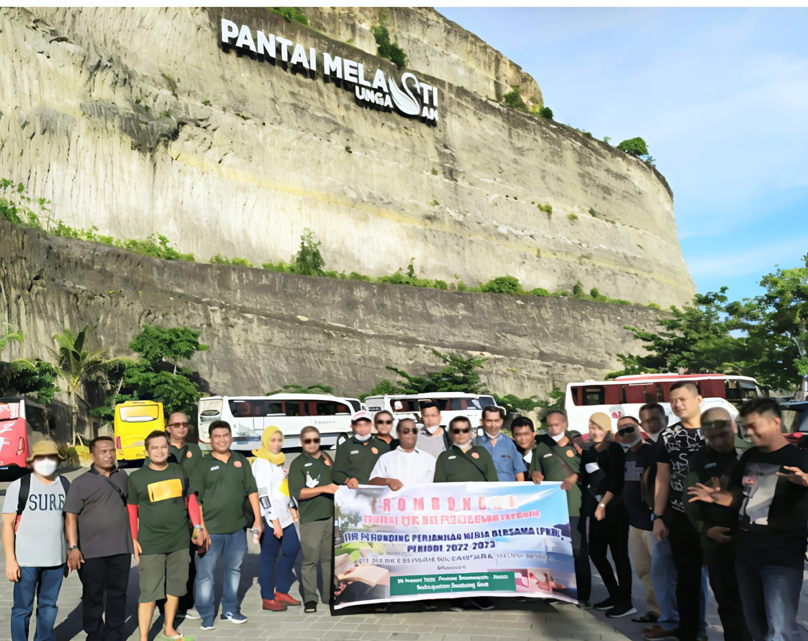 Jalan-Jalan Seronok Ke Pantai Melasti Ungasan Bali, Destinasi Wisata Pesisir Pasir Putih 5 Jalan-Jalan Seronok Ke Pantai Melasti Ungasan Bali, Destinasi Wisata Pesisir Pasir Putih - IMG 20250816 WA0028