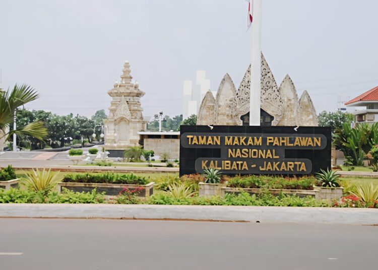 Tepat Pukul 00.00 Wib Presiden RI Prabowo Subianto Pimpin Renungan Suci HUT RI Ke-80 Di Makam Pahlawan Kalibata 4 Tepat Pukul 00.00 Wib Presiden RI Prabowo Subianto Pimpin Renungan Suci HUT RI Ke-80 Di Makam Pahlawan Kalibata