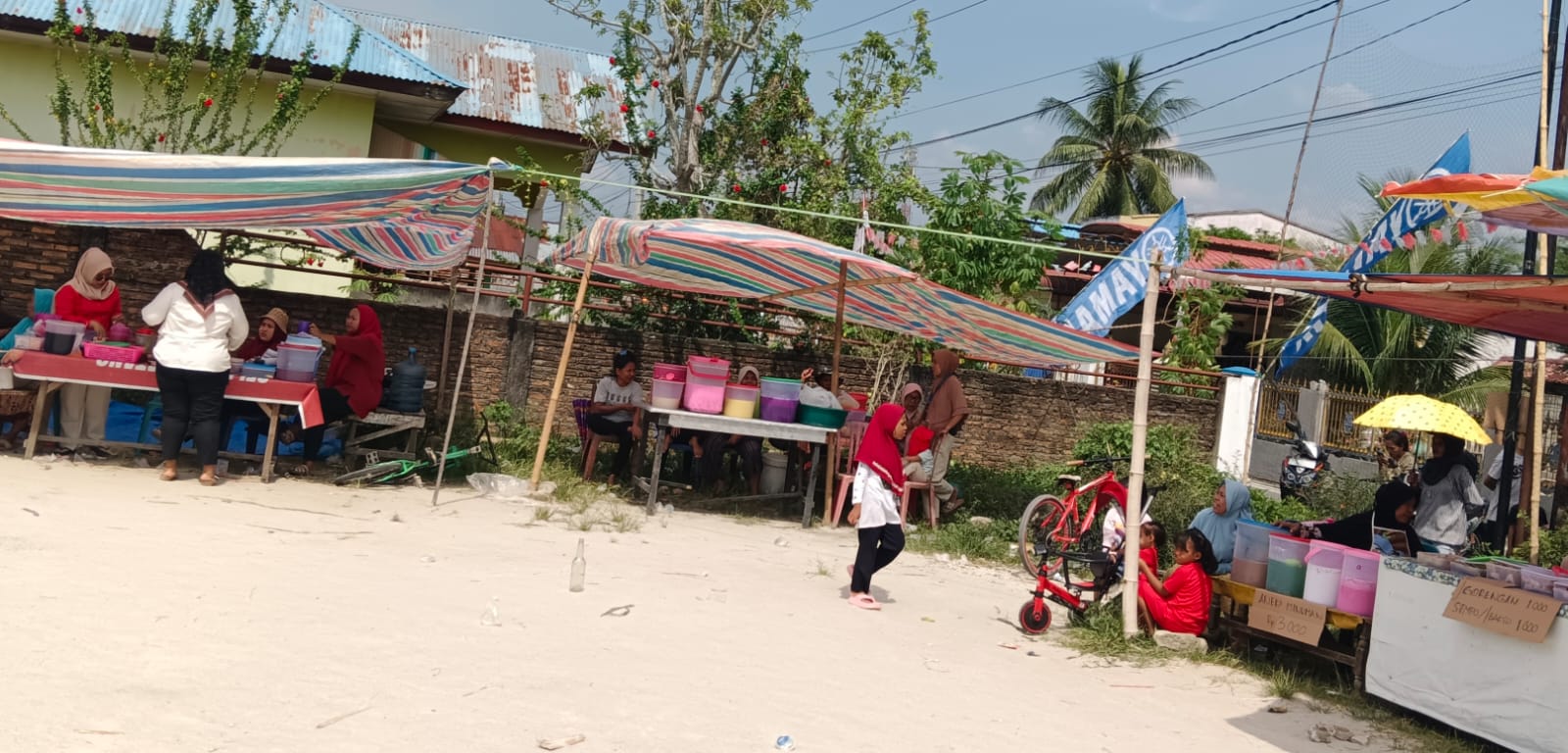 Memeriahkan Perayaan HUT RI Ke-80, Pemuda-Pemudi Kelurahan Rantaulaban dan KKL 10 STAIS Tebingtinggi Gelar Berbagai Perlombaan, Ditandai Dengan Lomba Joget Balon Emak-Emak 10 Memeriahkan Perayaan HUT RI Ke-80, Pemuda-Pemudi Kelurahan Rantaulaban dan KKL 10 STAIS Tebingtinggi Gelar Berbagai Perlombaan, Ditandai Dengan Lomba Joget Balon Emak-Emak - IMG 20250817 WA0034