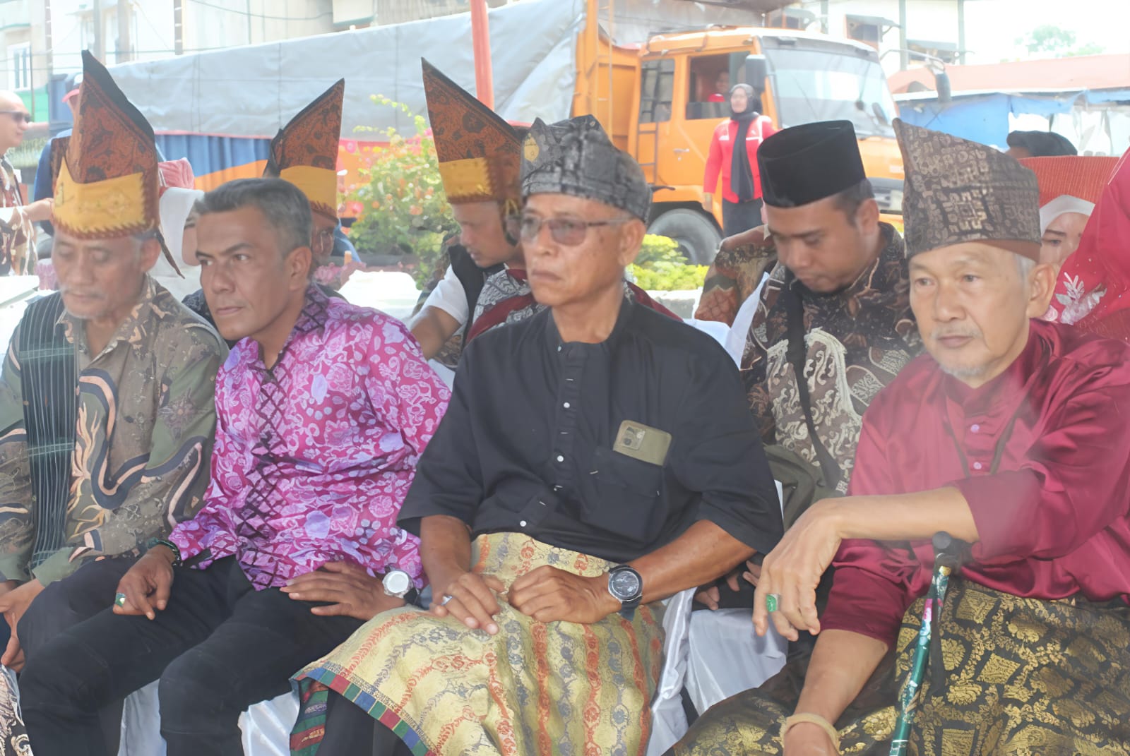 PAC Partuha Maujana Simalungun Kota Tebingtinggi Dilantik, Iman Irdian Saragih : Mari Bersama Membangun Kota Tebingtinggi Lebih Maju 13 PAC Partuha Maujana Simalungun Kota Tebingtinggi Dilantik, Iman Irdian Saragih : Mari Bersama Membangun Kota Tebingtinggi Lebih Maju - IMG 20250820 WA0011