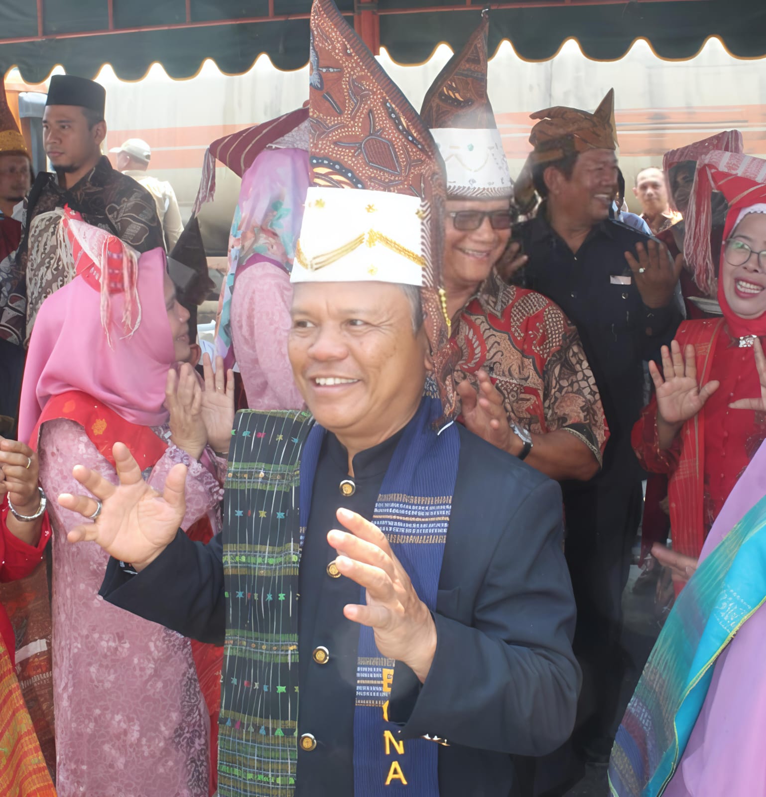 PAC Partuha Maujana Simalungun Kota Tebingtinggi Dilantik, Iman Irdian Saragih : Mari Bersama Membangun Kota Tebingtinggi Lebih Maju 14 PAC Partuha Maujana Simalungun Kota Tebingtinggi Dilantik, Iman Irdian Saragih : Mari Bersama Membangun Kota Tebingtinggi Lebih Maju - IMG 20250820 WA0012