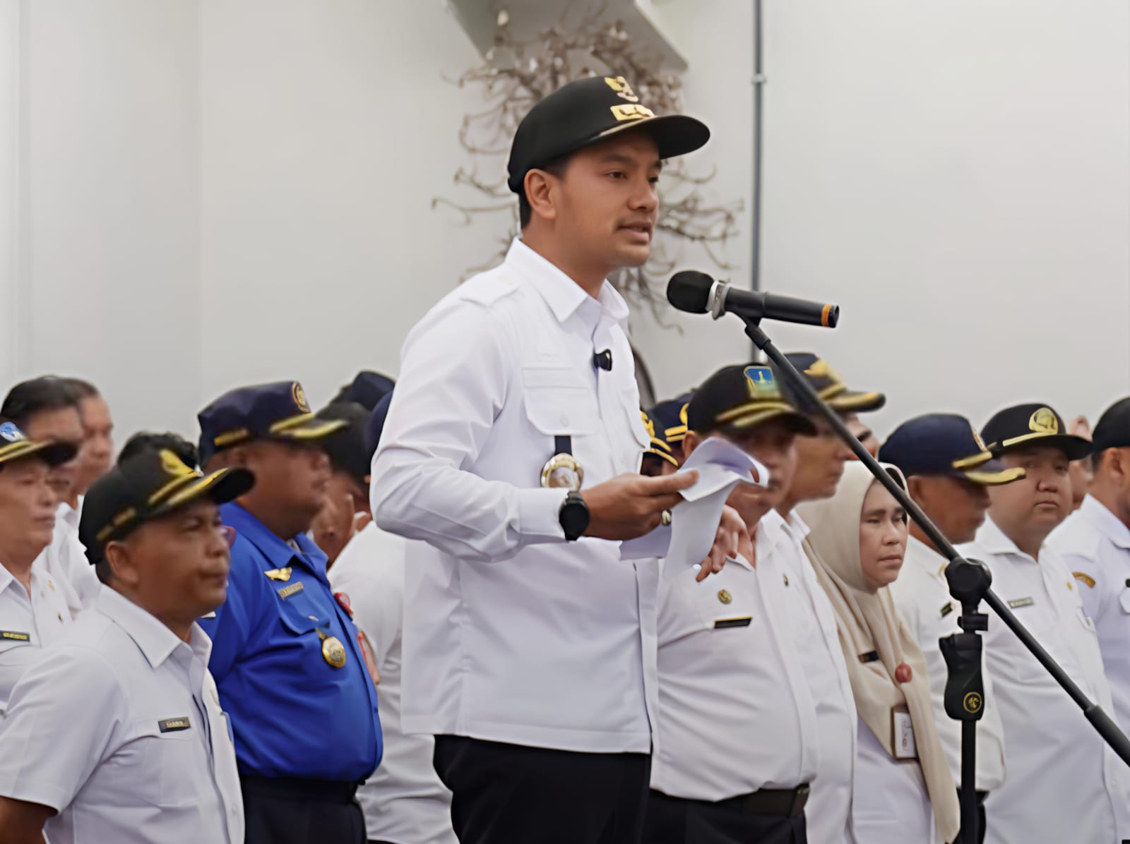 9 Plt. Pejabat Eselon Dua Pemko Tebingtinggi Terima SK Dari Walikota Pada Apel Gabungan, Iman Irdian Saragih : Jabatan adalah sebuah tanggungjawab 5 9 Plt. Pejabat Eselon Dua Pemko Tebingtinggi Terima SK Dari Walikota Pada Apel Gabungan, Iman Irdian Saragih : Jabatan adalah sebuah tanggungjawab - IMG 20250820 WA0040