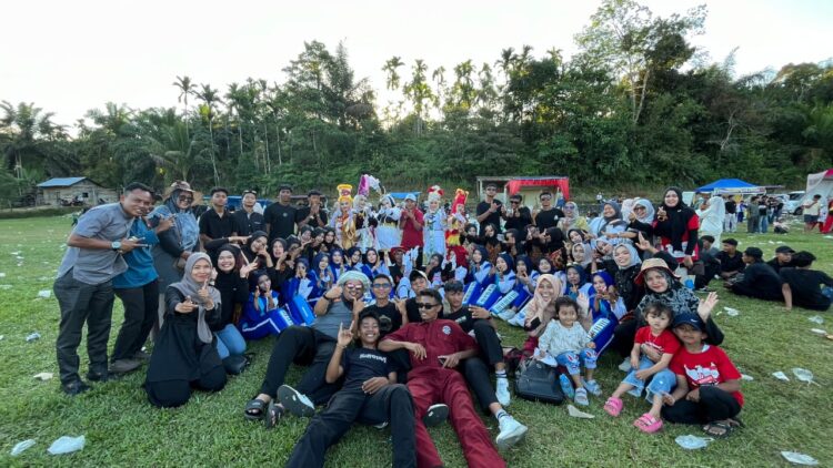 Baru Tampil Perdana, Marching Band SMKN 1 Dua Koto Raih Juara 2, Sisihkan MAS Andilan, SMAN 1 Pertahankan Predikat Juara I 2 Baru Tampil Perdana, Marching Band SMKN 1 Dua Koto Raih Juara 2, Sisihkan MAS Andilan, SMAN 1 Pertahankan Predikat Juara I