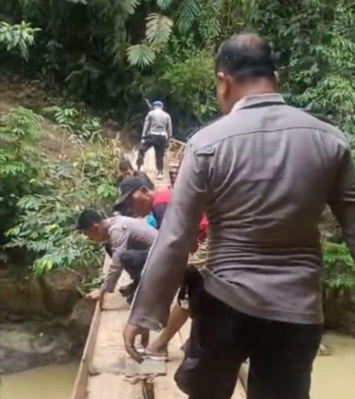 Polsek Dua Koto Bukan Hanya Bertugas Sebagai Keamanan Daerah,Tapi Juga Siap Bersinergi Sosial Kepada Masyarakat 5 Polsek Dua Koto Bukan Hanya Bertugas Sebagai Keamanan Daerah,Tapi Juga Siap Bersinergi Sosial Kepada Masyarakat - Screenshot 2025 0809 155212