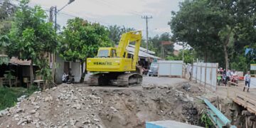 Bupati Deliserdang Asri Ludin Tambunan Tinjau Progres Pembangunan Jembatan Sei Kuala Namu 14 Bupati Deliserdang Asri Ludin Tambunan Tinjau Progres Pembangunan Jembatan Sei Kuala Namu