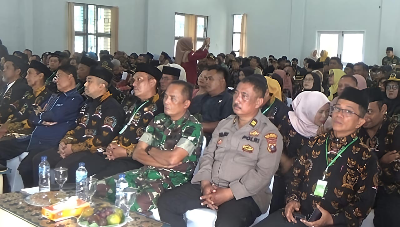 Rakerda PABPDSI Deliserdang, Bupati Asri Ludin Tambunan : Perkuat Sinergi dan Gali Aspirasi Menuju Desa Mandiri dan Maju 5 Rakerda PABPDSI Deliserdang, Bupati Asri Ludin Tambunan : Perkuat Sinergi dan Gali Aspirasi Menuju Desa Mandiri dan Maju - IMG 20250920 WA0004