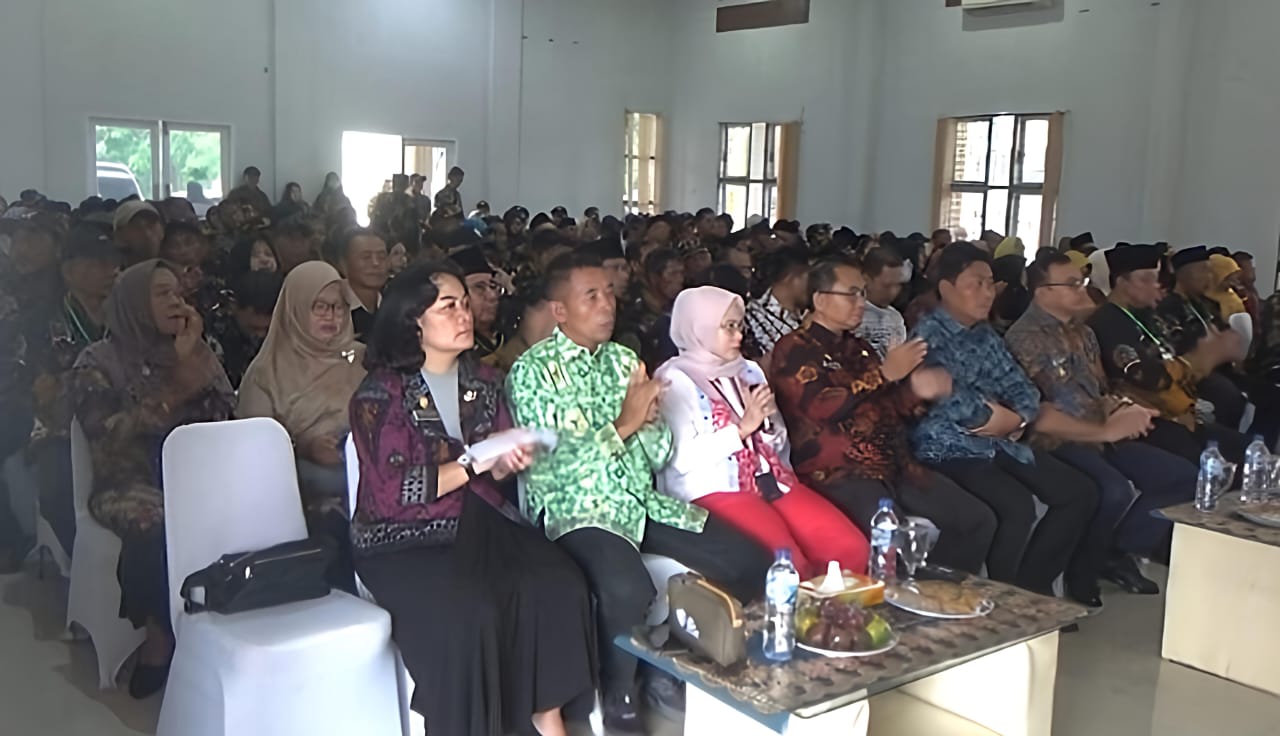 Rakerda PABPDSI Deliserdang, Bupati Asri Ludin Tambunan : Perkuat Sinergi dan Gali Aspirasi Menuju Desa Mandiri dan Maju 8 Rakerda PABPDSI Deliserdang, Bupati Asri Ludin Tambunan : Perkuat Sinergi dan Gali Aspirasi Menuju Desa Mandiri dan Maju - IMG 20250920 WA0007