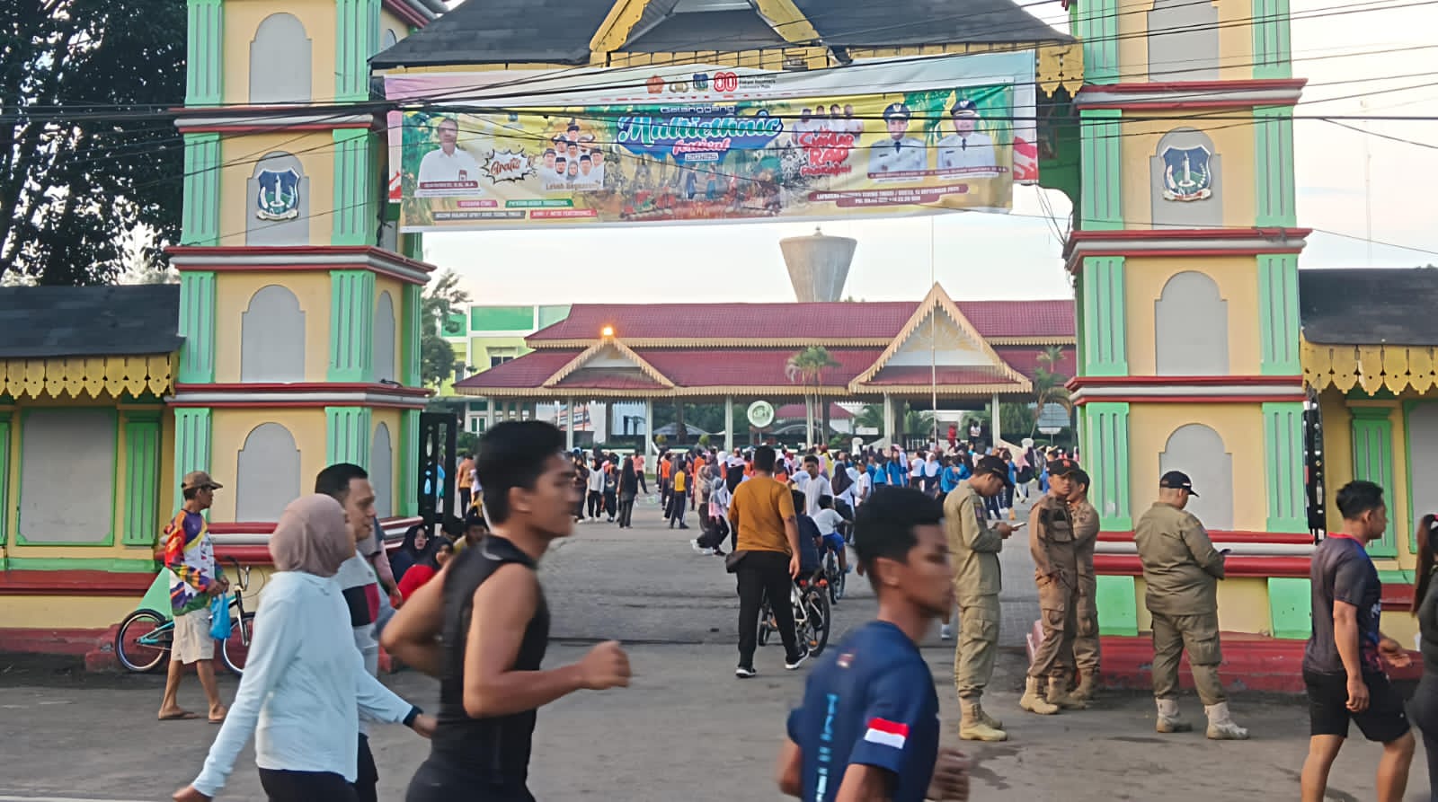 Walikota Tebingtinggi Iman Irdian Saragih Buka Acara Car Free Day, UPTD RSUD Dr. H. Kumpulan Pane Tebingtinggi Ikutkan Peserta - IMG 20250921 WA0025