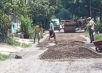 Selesai Jalan Diaspal, Warga Prumnas Mandala Ucapkan Terima Kasih Pada Bupati Asri Ludin Tambunan