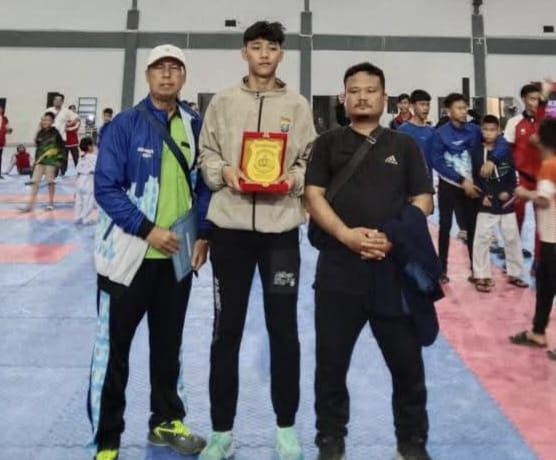 Dojo Tebingtinggi Maxwell Sion Batubara Berhasil Meraih Best Of The Best Kejuaraan Piala Kapolres Pematangsiantar 4 Dojo Tebingtinggi Maxwell Sion Batubara Berhasil Meraih Best Of The Best Kejuaraan Piala Kapolres Pematangsiantar