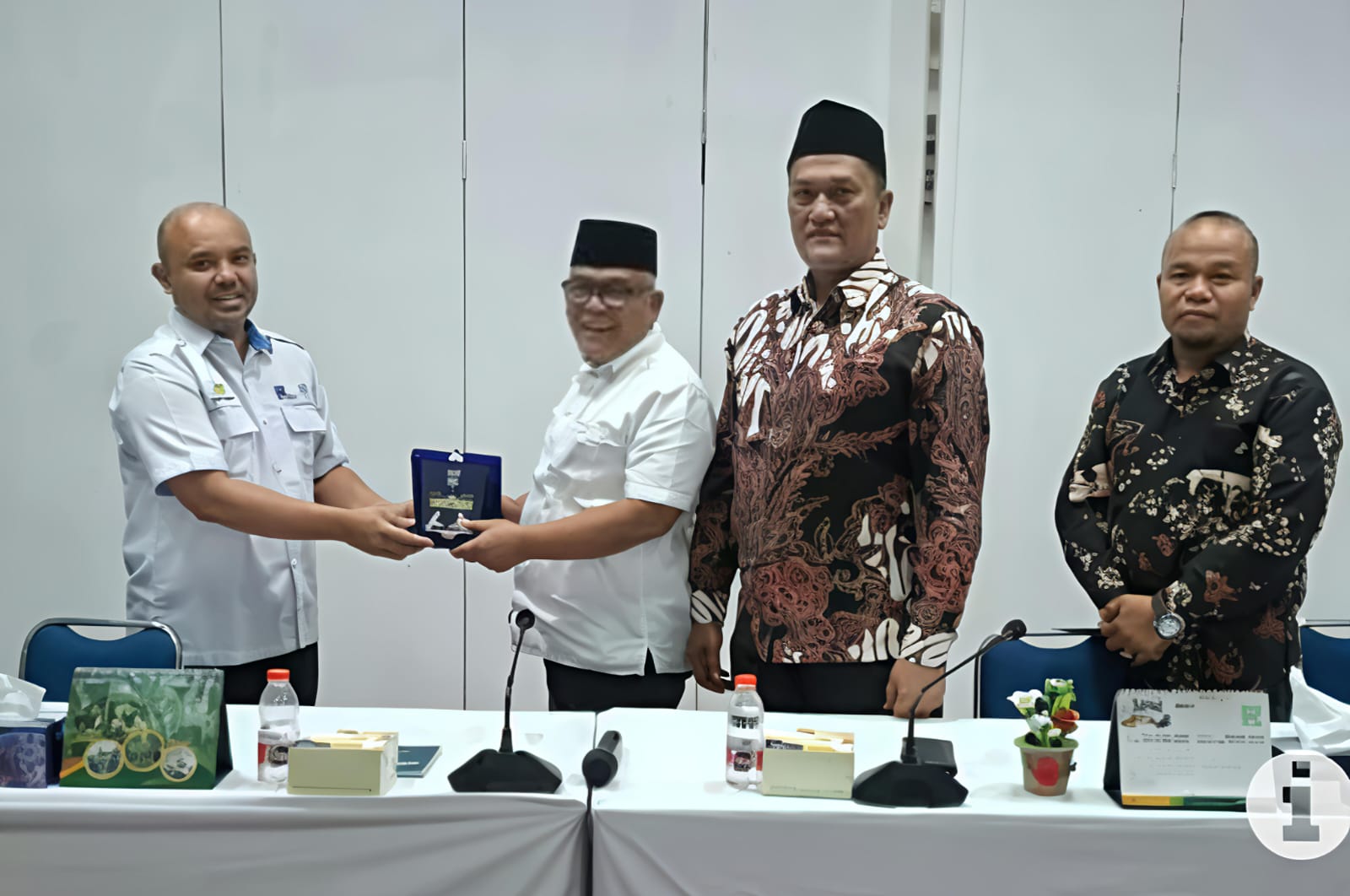 Pemkab Pasaman Barat Bahas Kerjasama Ketersediaan Bibit Sawit Dengan PPKS, Lonsum Dan BBPPTP Medan - IMG 20251002 WA0016