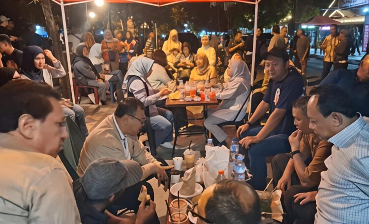 Hadir Di Deliserdang Weekend, Asri Ludin Tambunan Diserbu Warga Di Jalan Diponegoro Lubukpakam 2 Hadir Di Deliserdang Weekend, Asri Ludin Tambunan Diserbu Warga Di Jalan Diponegoro Lubukpakam