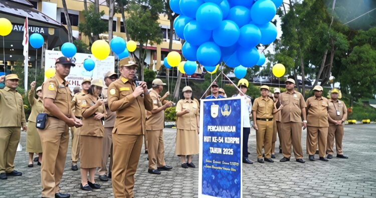 Peringati HUT Ke-54 KORPRI, Wakil Walikota Jayapura Ingatkan ASN Tak Lukai Hati Rakyat