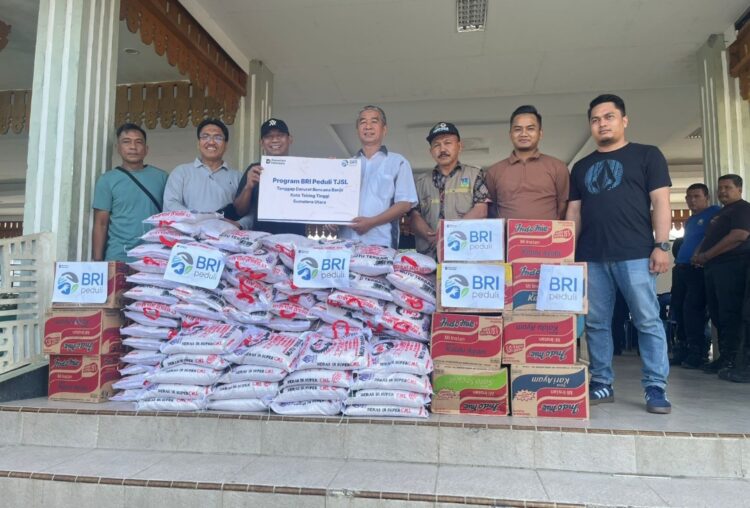 Perduli Banjir, BRI Tebing Tinggi Salurkan Bantuan Sembako Untuk Warga Terdampak - Screenshot 20251130 165301