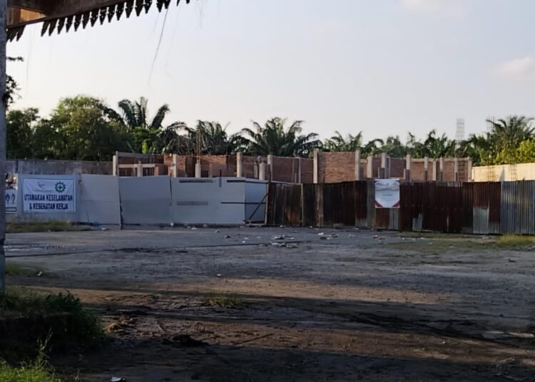 Walikota Tebingtinggi Iman Irdian Saragih Lakukan Peletakan Batu Pertama Pembangunan Gerai Dan Gudang KMP Rantau Laban