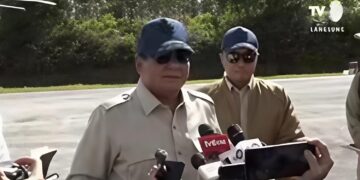 Presiden Prabowo Subianto Tinjau Korban Banjir Tapanuli Tengah