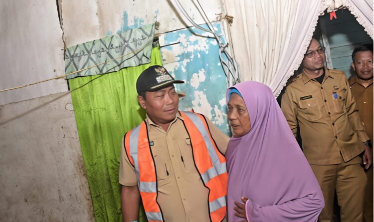 Wakil Bupati Deliserdang Lom Lom Suwondo Lakukan Peletakan Batu Pertama Pembangunan Dan Renovasi 454 RTLH Tahap Kedua 2 Wakil Bupati Deliserdang Lom Lom Suwondo Lakukan Peletakan Batu Pertama Pembangunan Dan Renovasi 454 RTLH Tahap Kedua