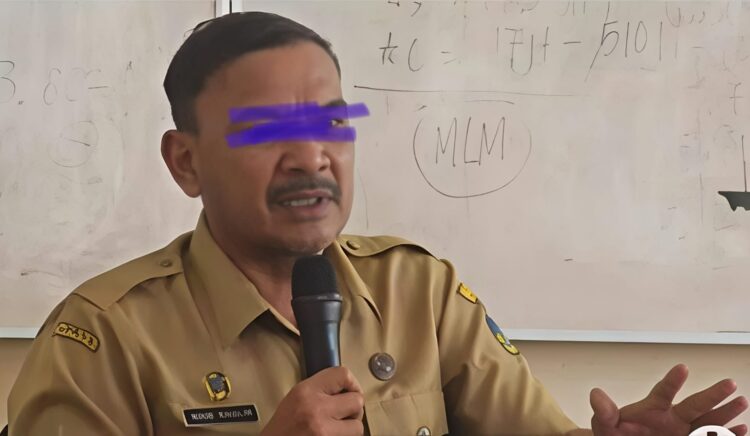 Kasus Tindak Pidana Korupsi Di Disdik Kota Tebingtinggi Terulang Kembali, Kali Ini Menjerat Mantan Kadis IK Dalam Pengadaan Smartboard 2 Kasus Tindak Pidana Korupsi Di Disdik Kota Tebingtinggi Terulang Kembali, Kali Ini Menjerat Mantan Kadis IK Dalam Pengadaan Smartboard