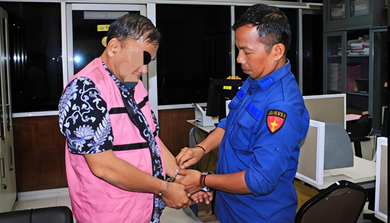 Kasus Tindak Pidana Korupsi Di Disdik Kota Tebingtinggi Terulang Kembali, Kali Ini Menjerat Mantan Kadis IK Dalam Pengadaan Smartboard - IMG 20251205 WA0001