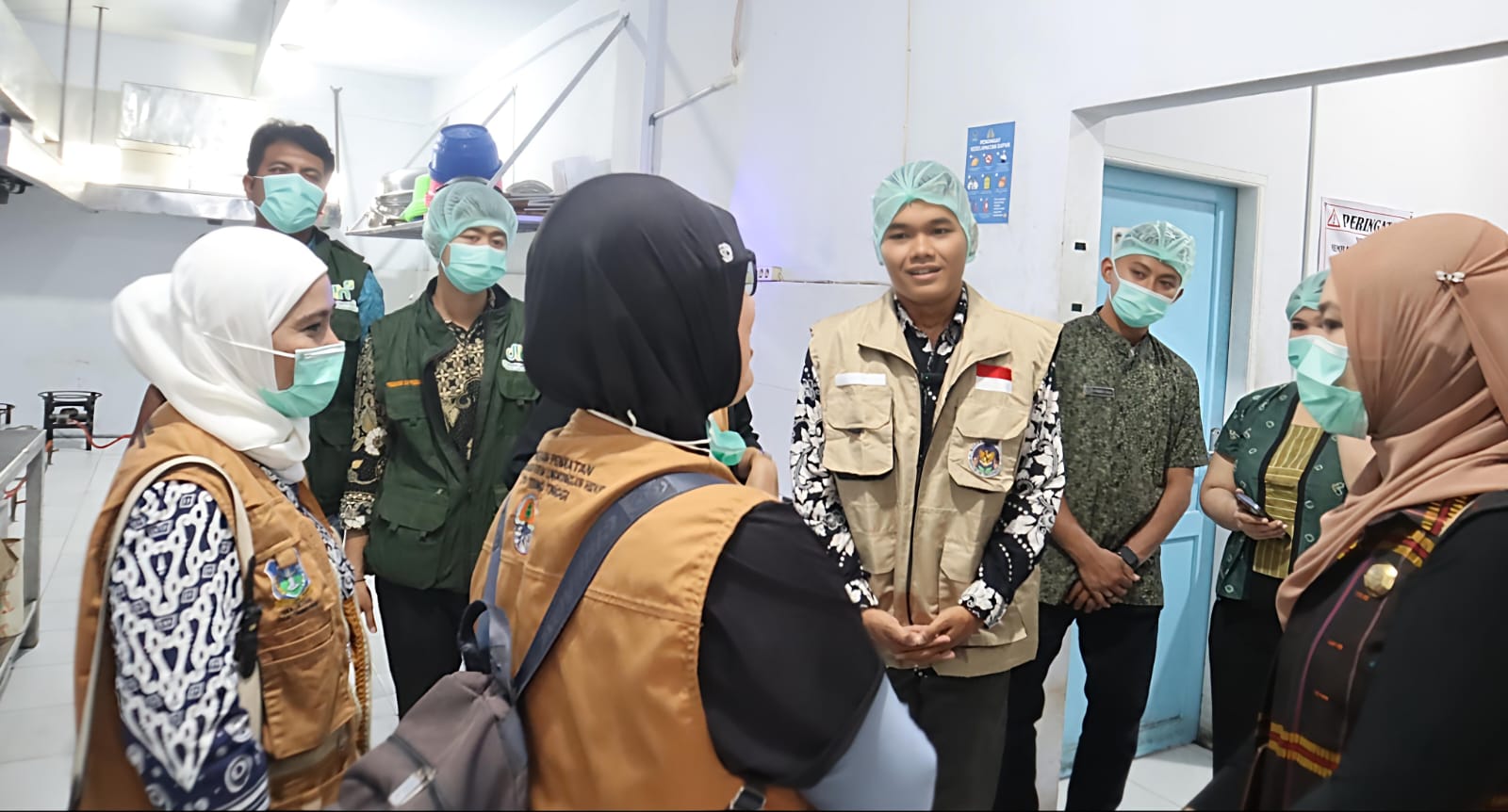 Satgas Program MBG Kota Tebingtinggi Tinjau Dapur SPPG, Pastikan Kualitas Dan Kebersihan 5 Satgas Program MBG Kota Tebingtinggi Tinjau Dapur SPPG, Pastikan Kualitas Dan Kebersihan - IMG 20251205 WA0018