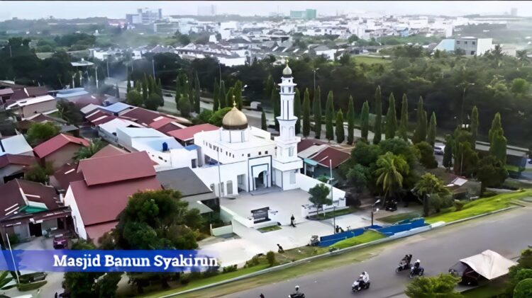 Bupati Deliserdang Resmikan Masjid Banun Syakirun, Asri Ludin Tambunan : Masjid Banun Syakirun diharapkan jadi pusat ibadah dan peningkatan pendidikan agama serta tempat mempererat persaudaraan masyarakat 2 Bupati Deliserdang Resmikan Masjid Banun Syakirun, Asri Ludin Tambunan : Masjid Banun Syakirun diharapkan jadi pusat ibadah dan peningkatan pendidikan agama serta tempat mempererat persaudaraan masyarakat