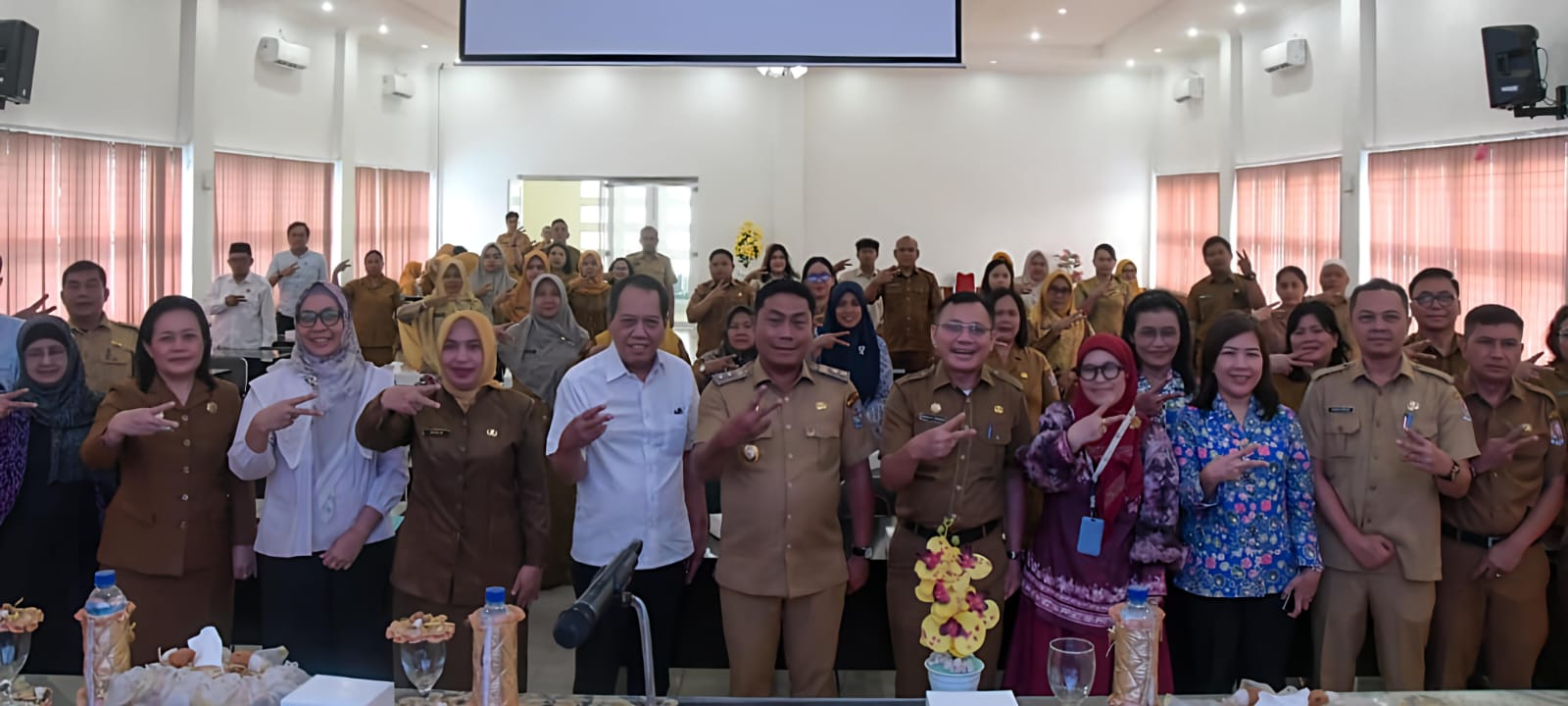 DISEMINASI AKS KABUPATEN DELISERDANG TAHUN 2025, Wabup Lom Lom Suwondo : AKS Langkah Krusial Percepat Penurunan Angka Stunting - IMG 20251209 WA0040