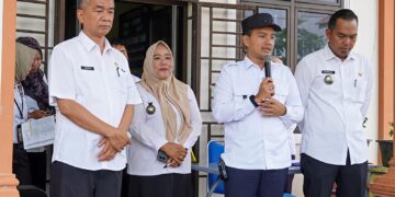 Walikota Tebingtinggi H. Iman Irdian Saragih Salurkan Bantuan Kepada Warga Terdampak Bencana Banjir