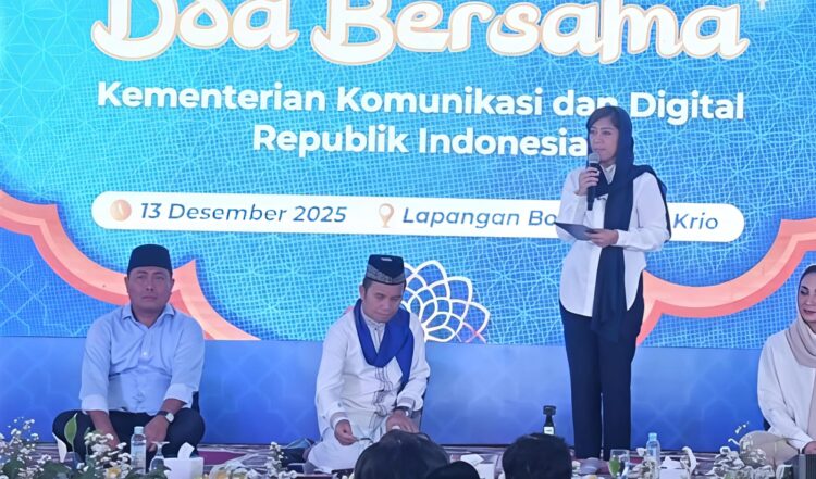 DO’A BERSAMA DAN ZIKIR AKBAR DI DELISERDANG, Hadir Menkomdigi Meutya Hafid Serta Wabup Lom Lom Suwondo Bersama Ribuan Masyarakat Terdampak Bencana Banjir