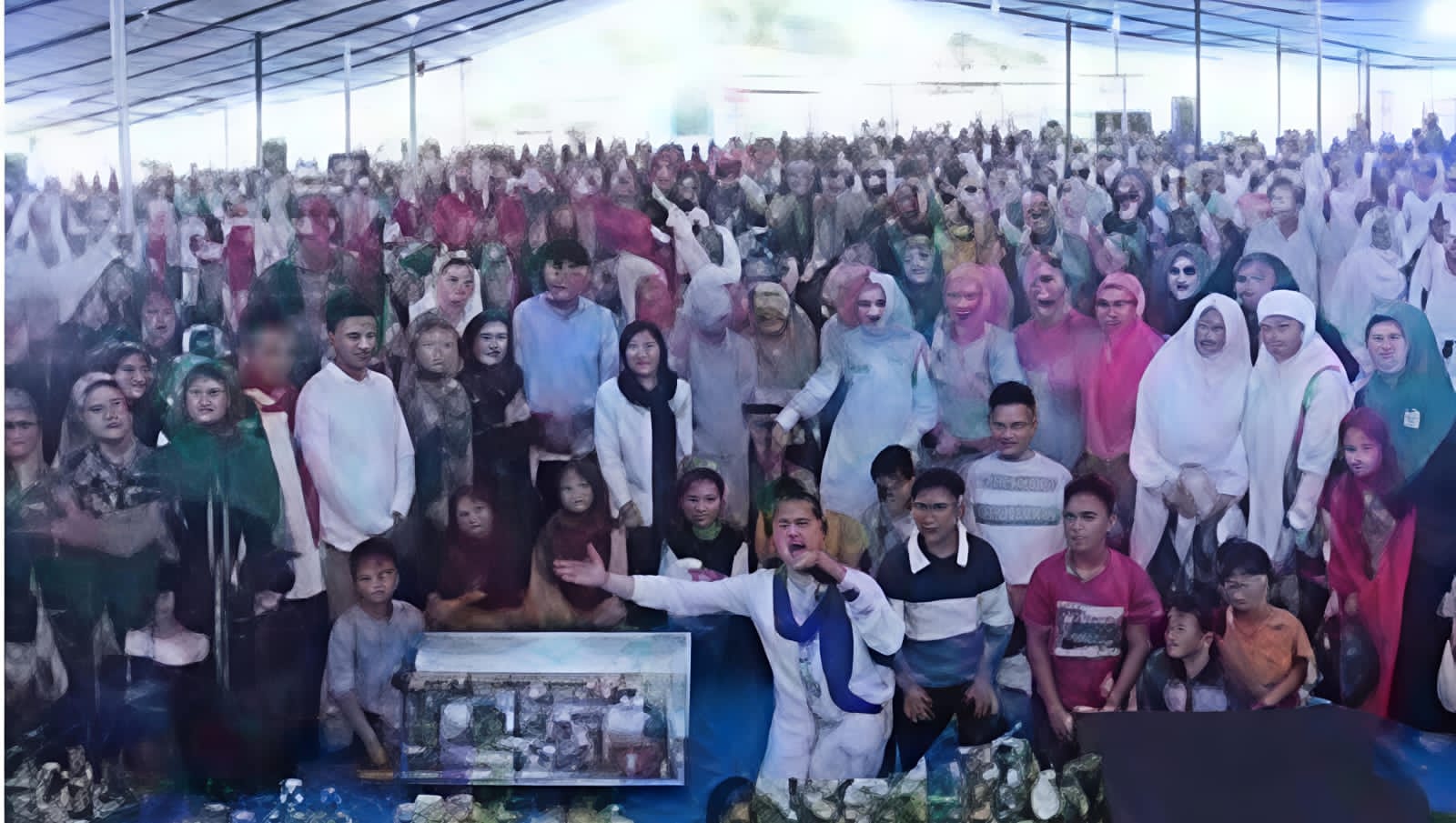 DO'A BERSAMA DAN ZIKIR AKBAR DI DELISERDANG, Hadir Menkomdigi Meutya Hafid Serta Wabup Lom Lom Suwondo Bersama Ribuan Masyarakat Terdampak Bencana Banjir - IMG 20251214 WA0018