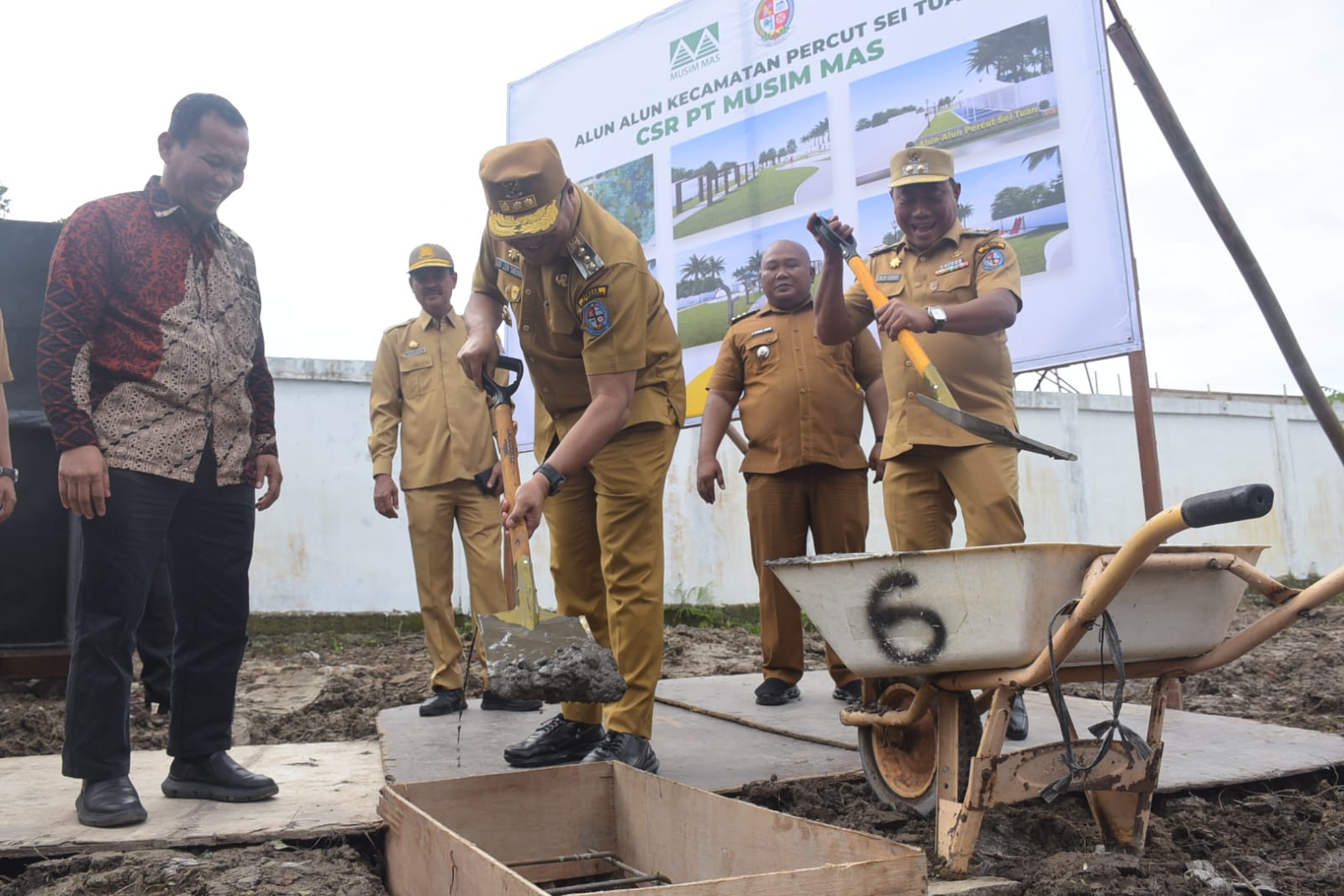 Pembangunan Alun-Alun Refresentatif Kecamatan Percut Seituan, Merupakan Kolaborasi Pemkab Deliserdang Dan PT. Musim Mas - IMG 20251217 WA0022