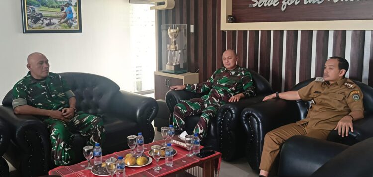Walikota Tebingtinggi Iman Irdian Saragih Kunjungi Makodim 0204/DS, Pererat Sinergi Lintas Wilayah 2 Walikota Tebingtinggi Iman Irdian Saragih Kunjungi Makodim 0204/DS, Pererat Sinergi Lintas Wilayah