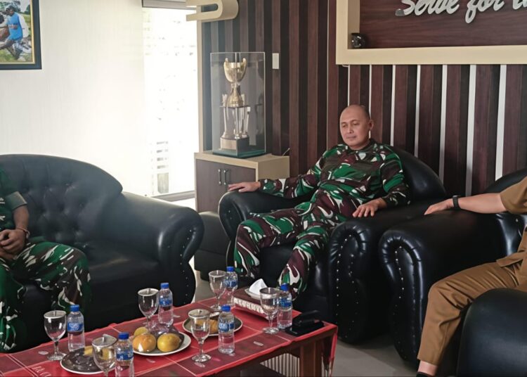 Walikota Tebingtinggi Iman Irdian Saragih Kunjungi Makodim 0204/DS, Pererat Sinergi Lintas Wilayah