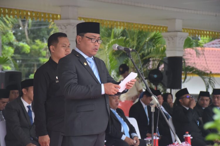 Hari Bela Negara Ke - 77 Tahun 2025, Wakil Bupati Laom Lom Suwondo : Semangat Bela Negara Merupakan Kekuatan Rakyat Menjaga Keutuhan Dan Kemajuan Bangsa 2 Hari Bela Negara Ke – 77 Tahun 2025, Wakil Bupati Laom Lom Suwondo : Semangat Bela Negara Merupakan Kekuatan Rakyat Menjaga Keutuhan Dan Kemajuan Bangsa