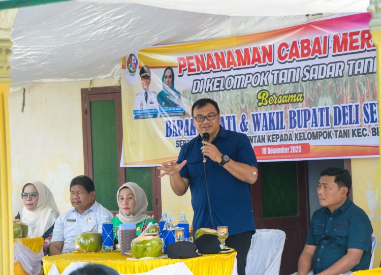 Pemkab Deli Serdang Terus Perkuat Sektor Pertanian, Jaga Stabilitas Pasokan & Harga Pangan 2 Bupati dr. H. Asri Ludin Tambunan, didampingi Wakil Bupati Lom Lom Suwondo, SS dan Kadis Pertanian Elinasari Nasution, SP, MM.
