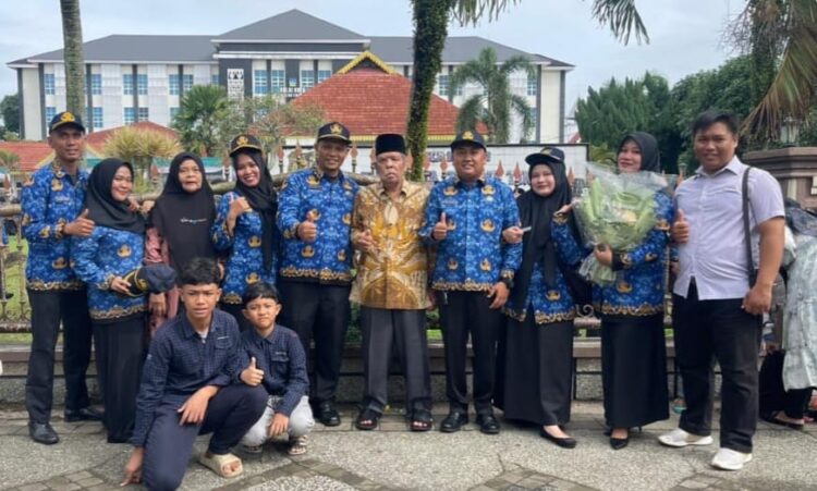 Ketua Dewan Pertimbangan MUI Kota Tebingtinggi Ustad Drs. H. Nizar Rangkuti, 7 Anak-Kemanakannya Dilantik Menjadi PPPK Paruh Waktu