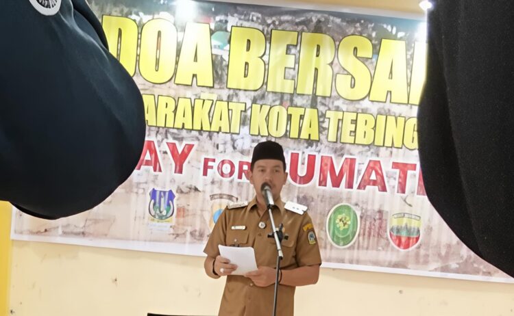 Pray For Sumatera, Masyarakat Kota Tebingtinggi Mengadakan Doa Bersama, Tidak Ada Izin Perayaan Dan Pesta Kembang Api - IMG 20251231 WA0010