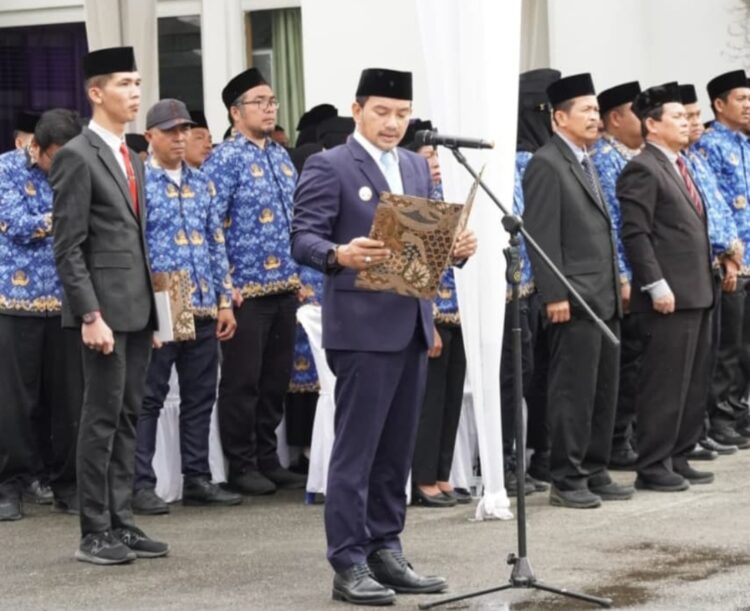 Walikota Tebingtinggi Lantik 1070 PPPK Paruh Waktu, Iman Irdian : Segera Beradaptasi Dan Tunjukkan Kinerja Terbaik Dalam Melayani Masyarakat 2 Walikota Tebingtinggi Lantik 1070 PPPK Paruh Waktu, Iman Irdian : Segera Beradaptasi Dan Tunjukkan Kinerja Terbaik Dalam Melayani Masyarakat